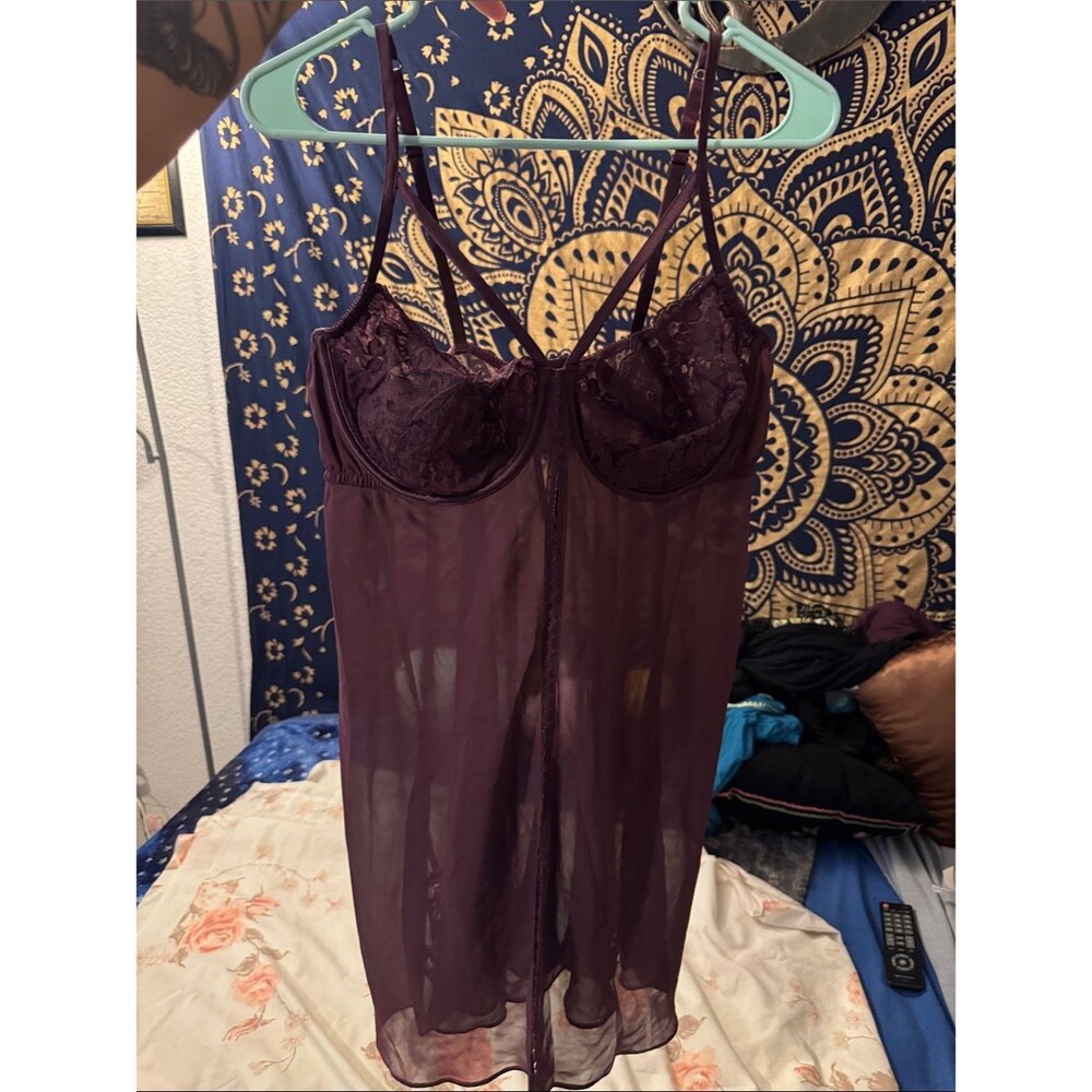 Cacique Women's size 22/24 Lace Sheer Chemise plum underwire open front lace